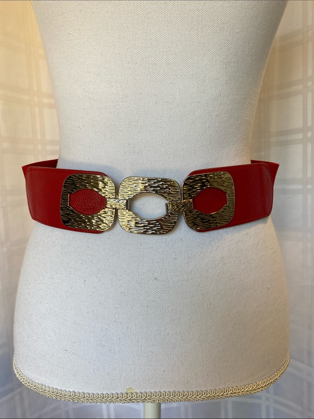 Textured Silver Metal Buckle Stretch Belt Faux Leather Cinch Belt Red One Size